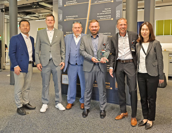 Yamaha honours sales agent ANS Answer Elektronik for commitment to service and continuity